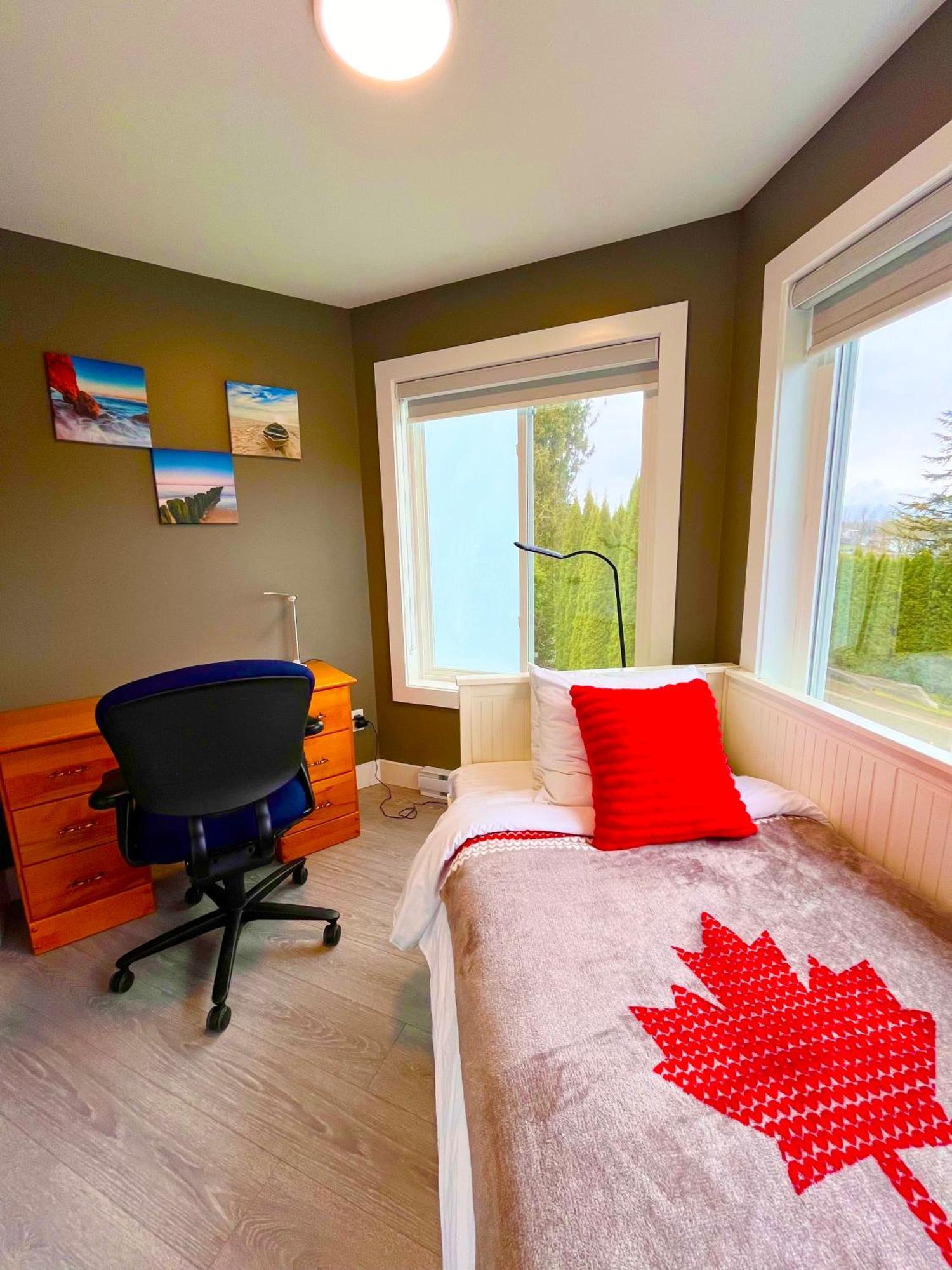 Mountain Retreat 3 Bedroom Garden House Near Heritage Park, Coliseum , Hwy 1, Fishing, Cultus Lake Chilliwack Kültér fotó